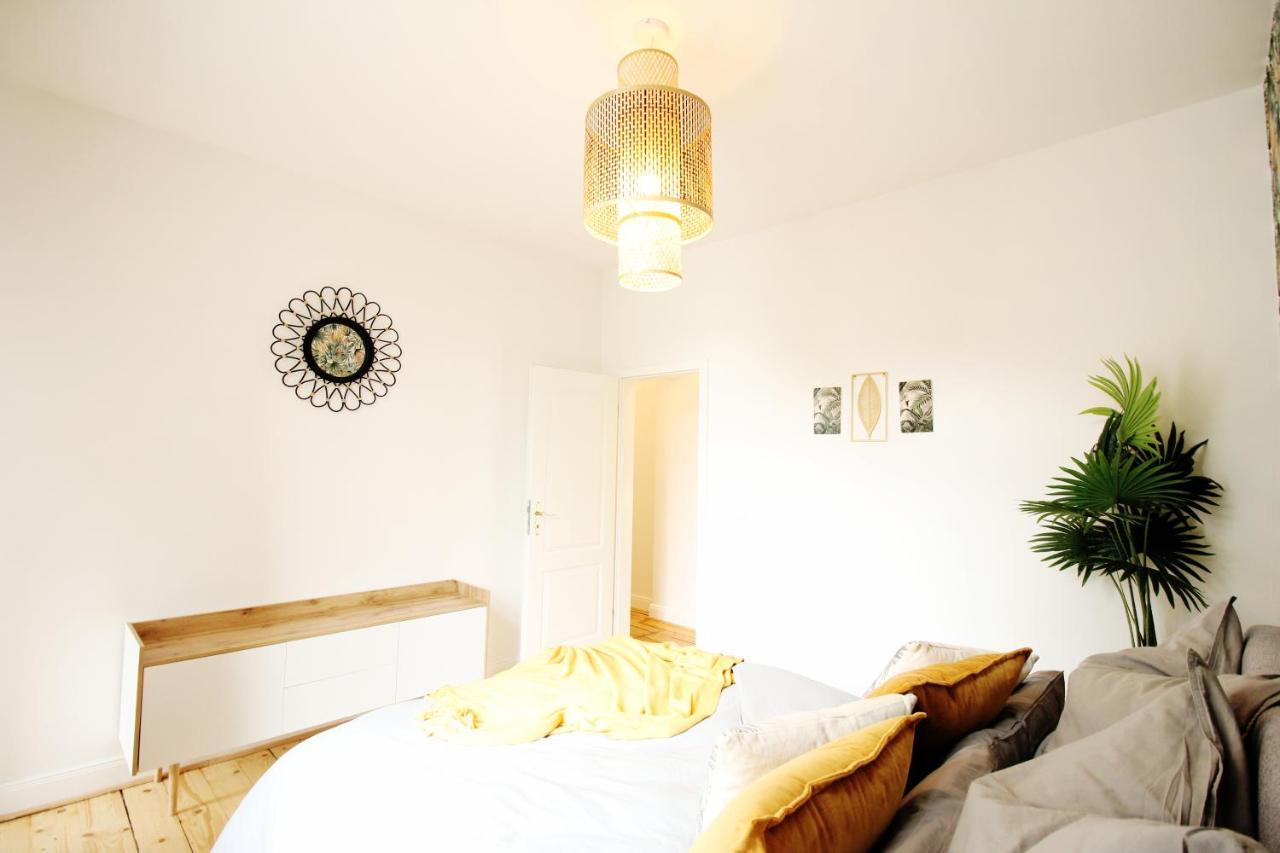 Secret Hideaways Tropical Feeling Mit 2 Schlafzimmer Nahe City L Messe L Flughafen L Hbf Duisburg Zewnętrze zdjęcie